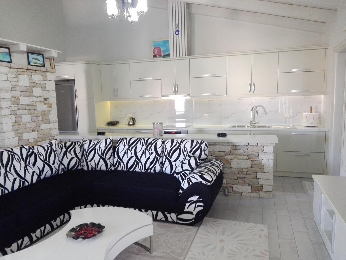 Vip Apartment By "Murati" Ksamil Exterior photo